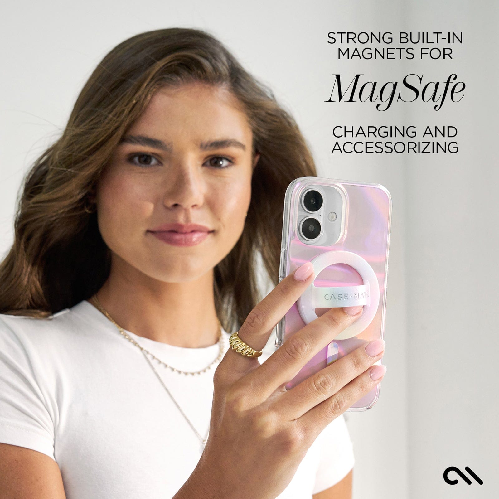 STRONG BUILT-IN MAGNETS FOR MAGSAFE CHARGING AND ACCESSORIZING