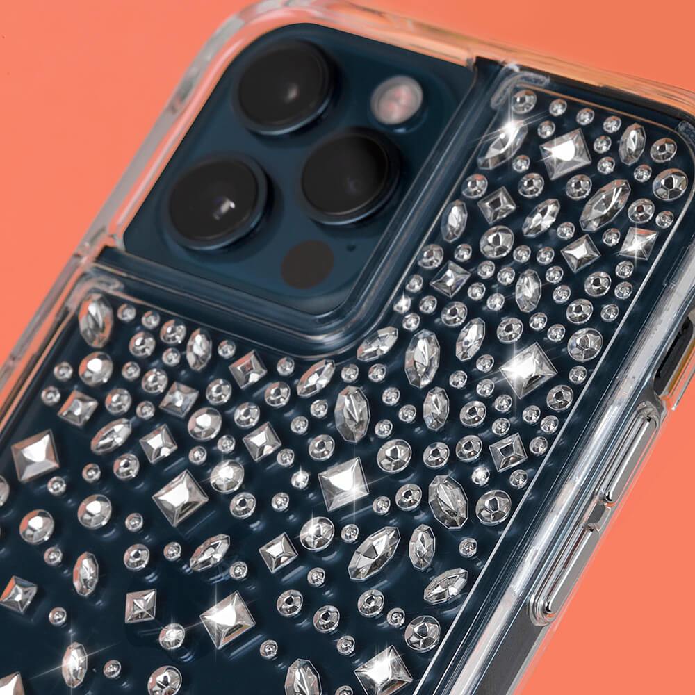 Close up of corner of Karat Crystal case for iPhone 12/ 12 Pro. color::Karat Crystal