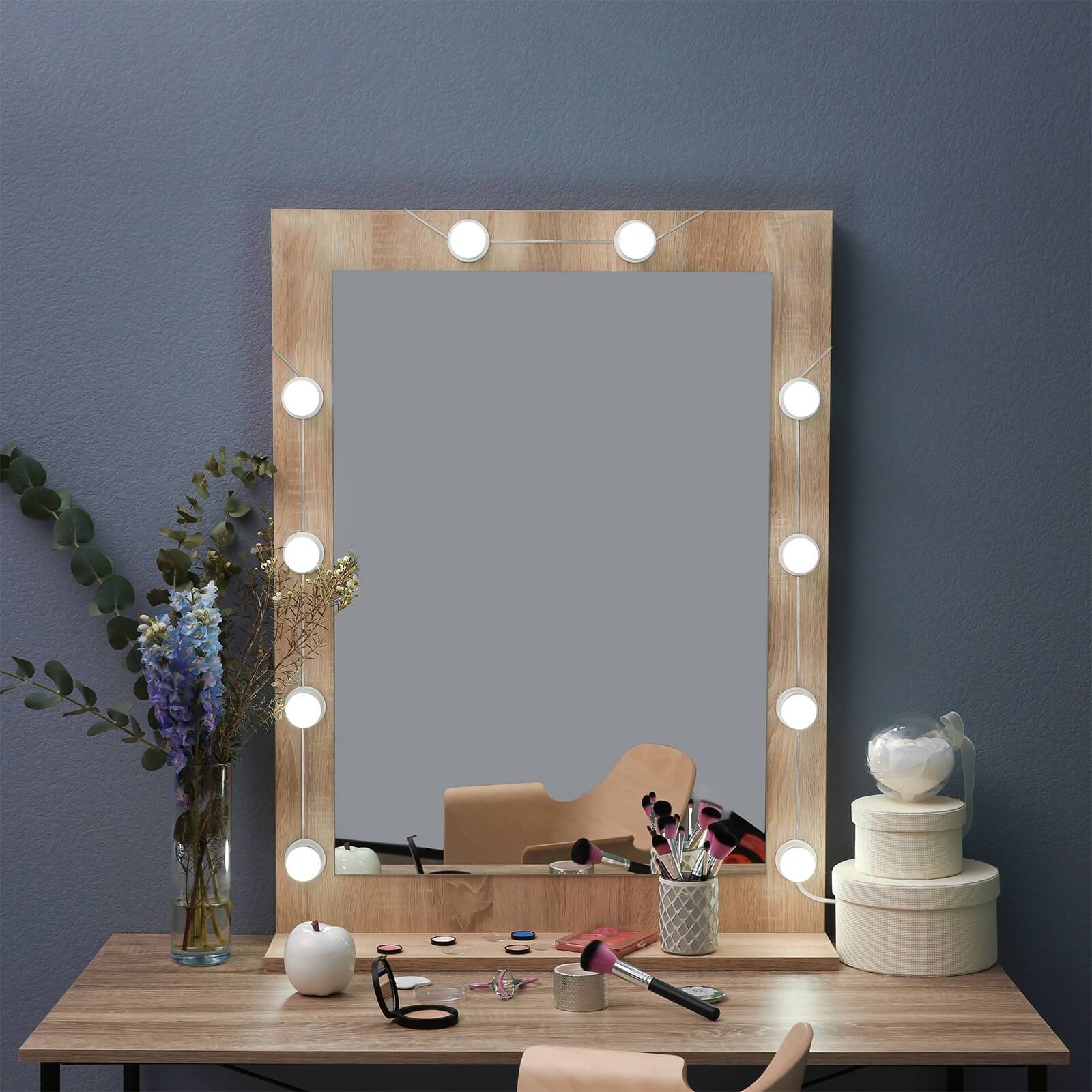Lights adapt to size and shape of mirror. color::White