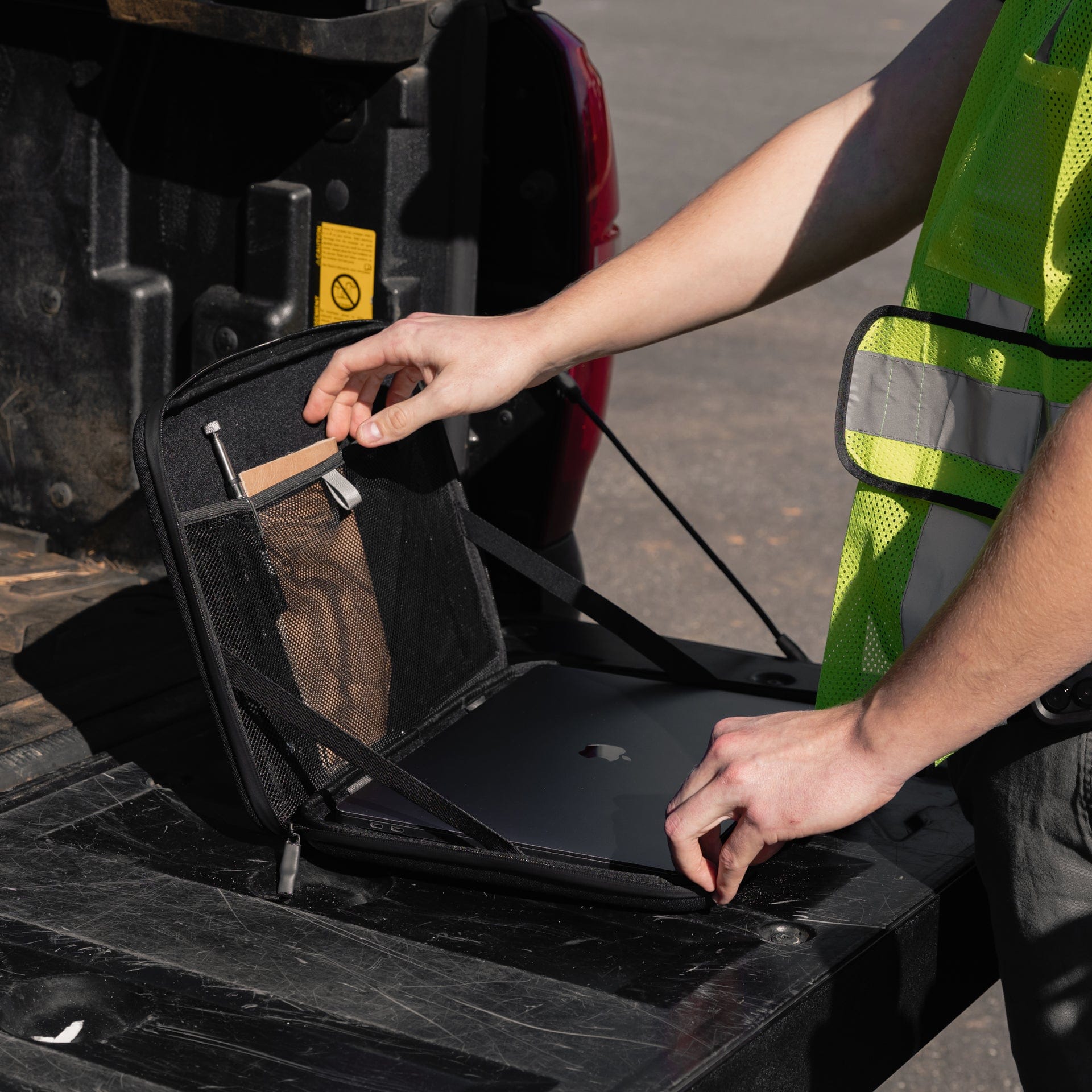 Pelican Adventurer Laptop Sleeve 14.2"