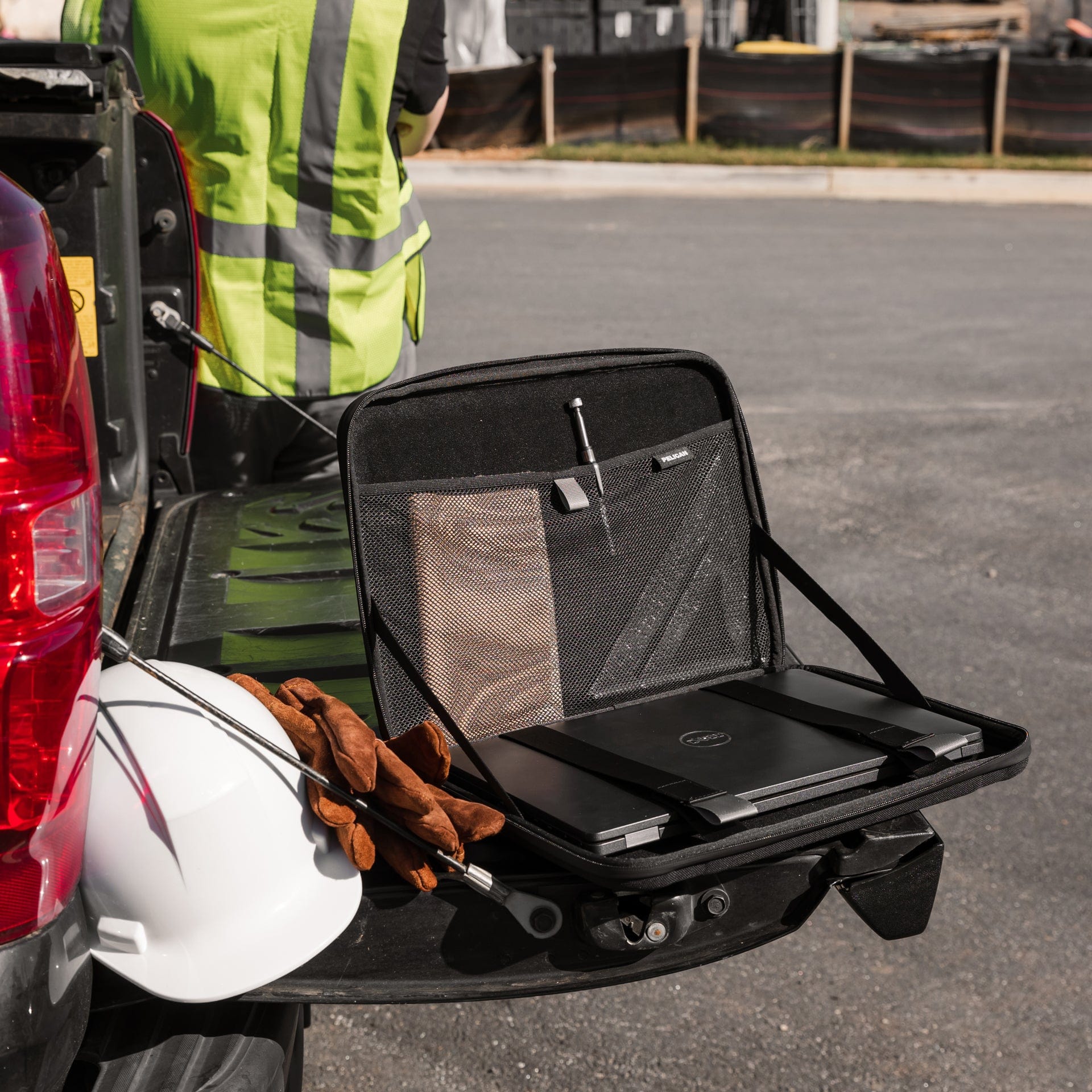 Pelican Adventurer Laptop Sleeve 16.2"