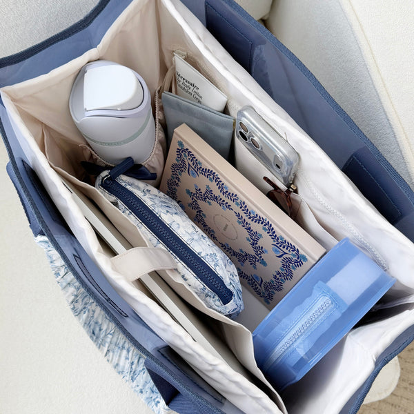 A image showing the tote organizer full of stuff
#color_french vanilla 