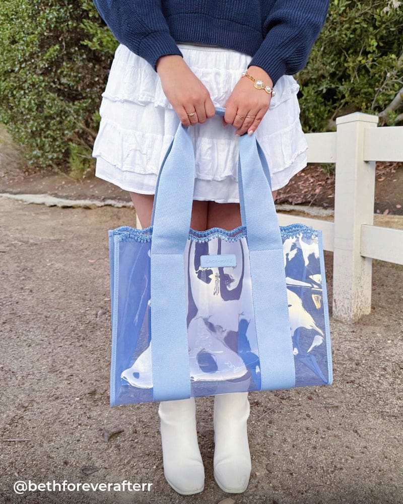 Girl holding Crochet Wave Jelly Tote 