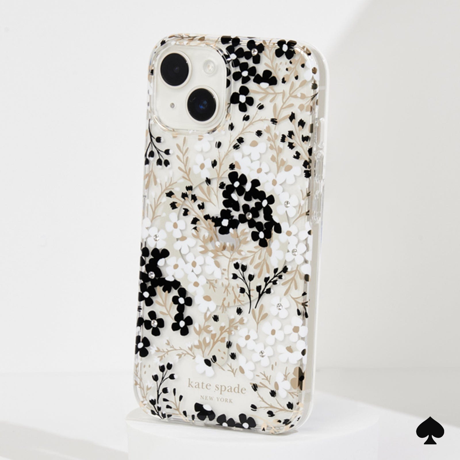 Multi Floral Black and White MagSafe - iPhone 15