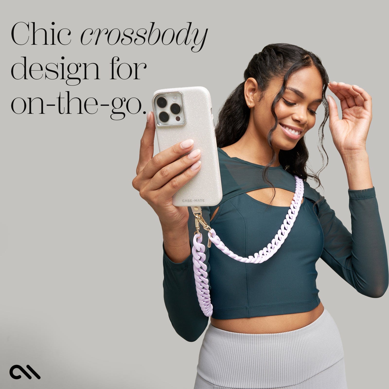 CHIC CROSSBODY DESIGN FOR ON THE GO