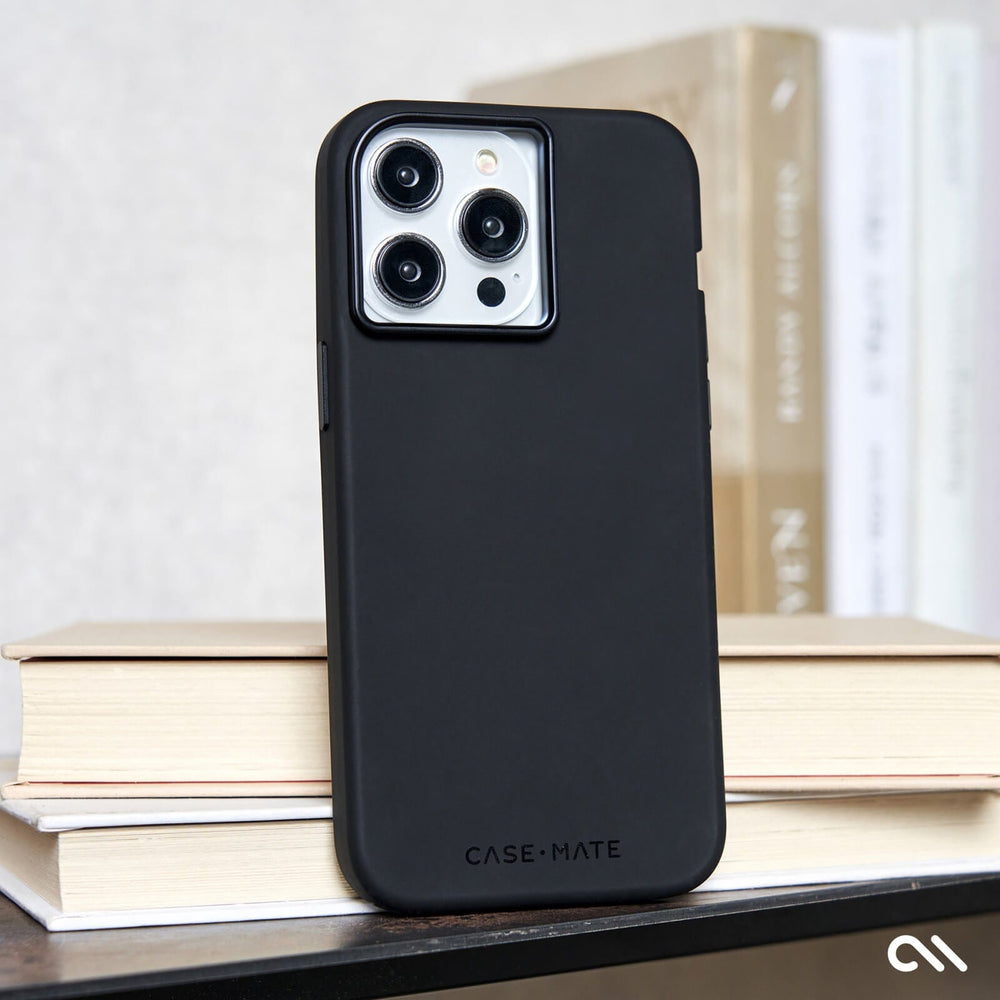 Silicone Black MagSafe - iPhone 15 Pro