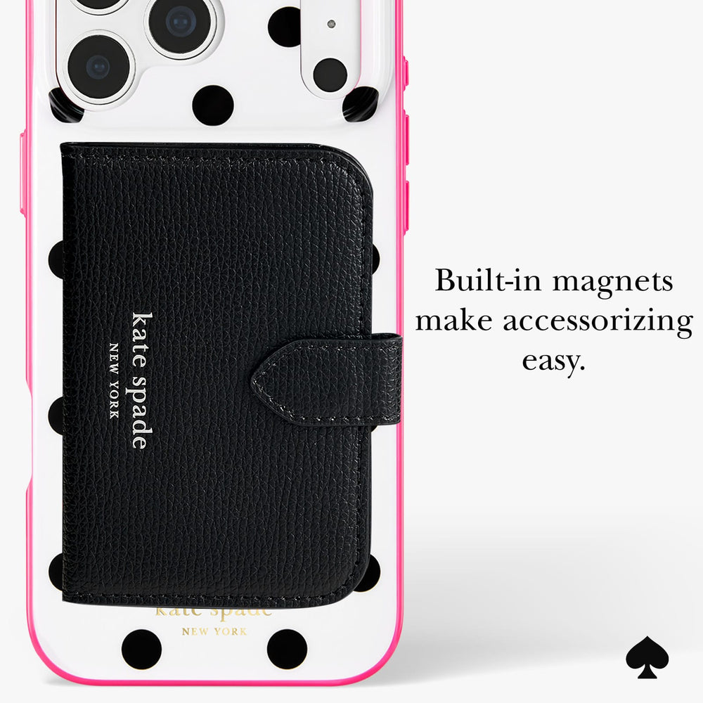 Built-in magnets make accessorizing easy
#color_picture dot pop pink
