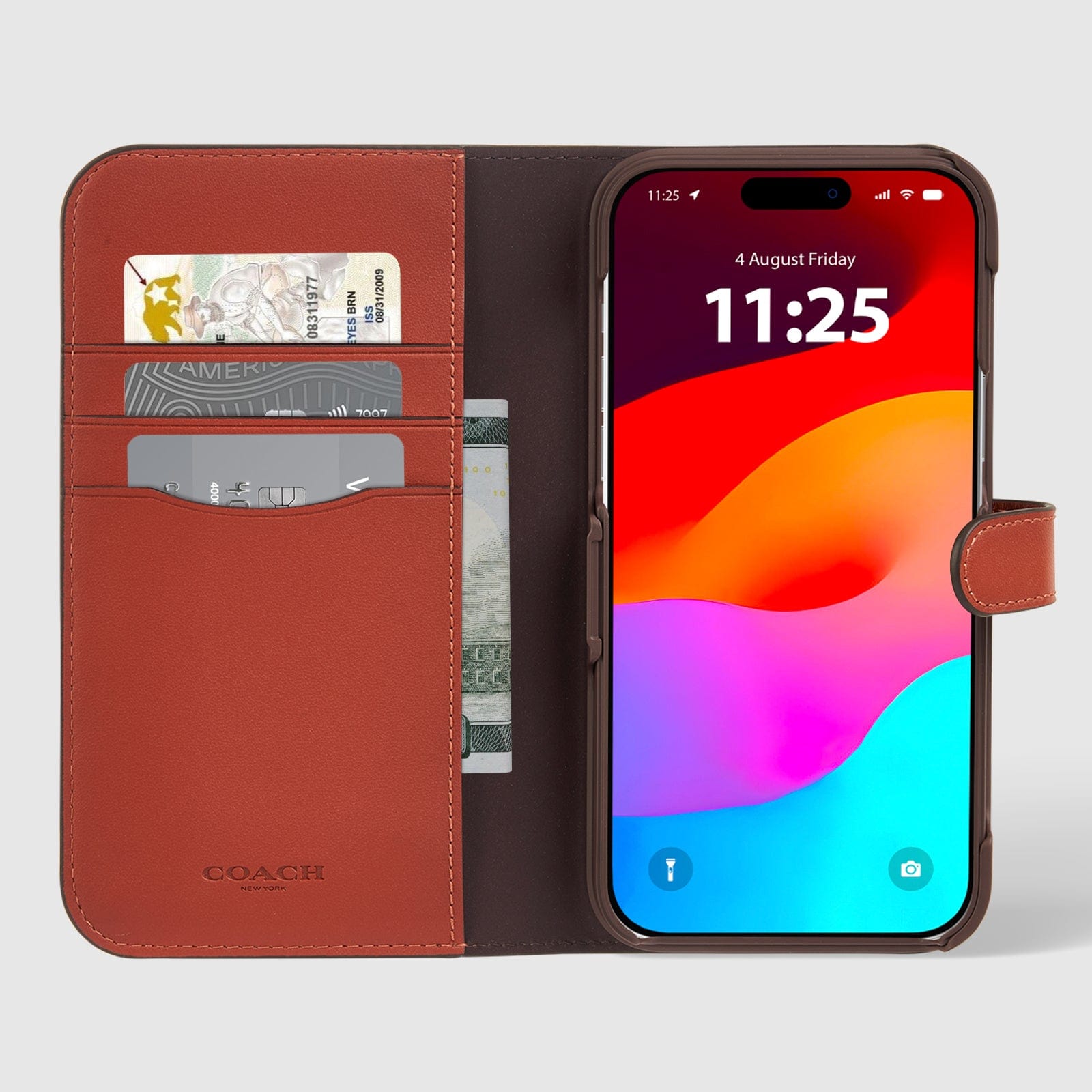 【COACH】Iphone 15 スマホケース Pro Folio/Pro Max Folio Coach Folio Signature Tan - iPhone 15 Pro