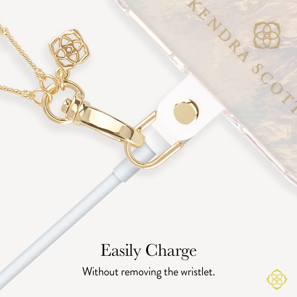Easily Charge, without removing the wristlet
#color_emilie filigree rose quartz