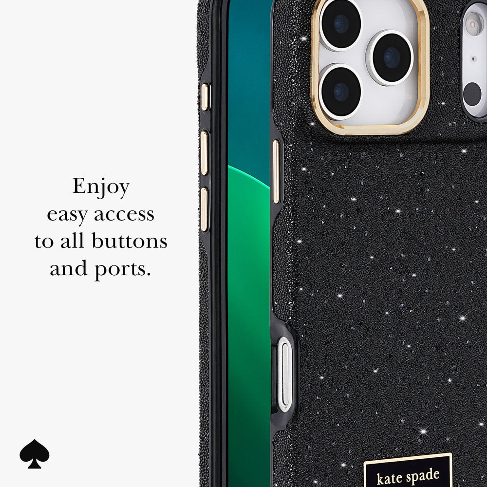 Enjoy easy access to all buttons and ports.