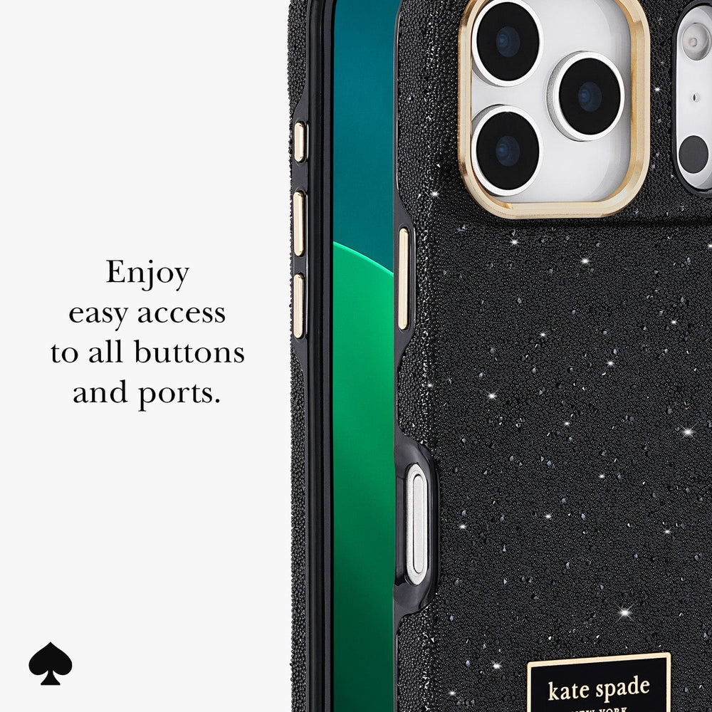 Enjoy easy access to all buttons and ports.