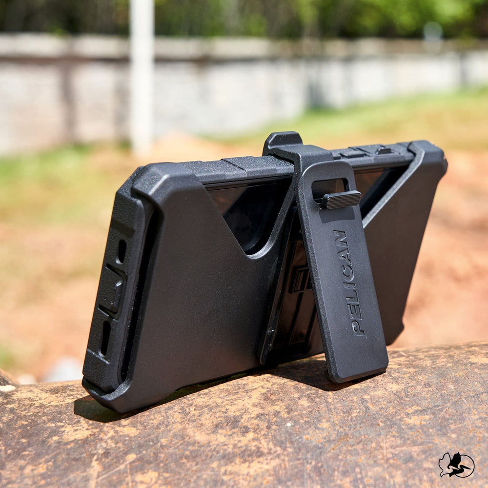 Pelican Shield Carbon Fiber MagSafe - iPhone 16 Pro Max
