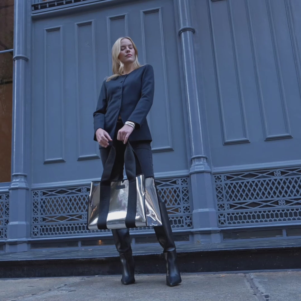 Woman in New York Street showing off her Silver Chrome Jelly Tote Bag
#color_silver chrome