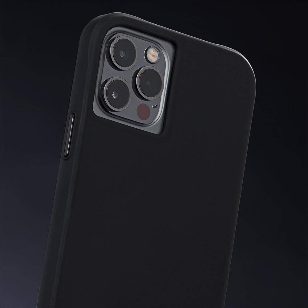 Up close of top half of Tough Black case. color::Black